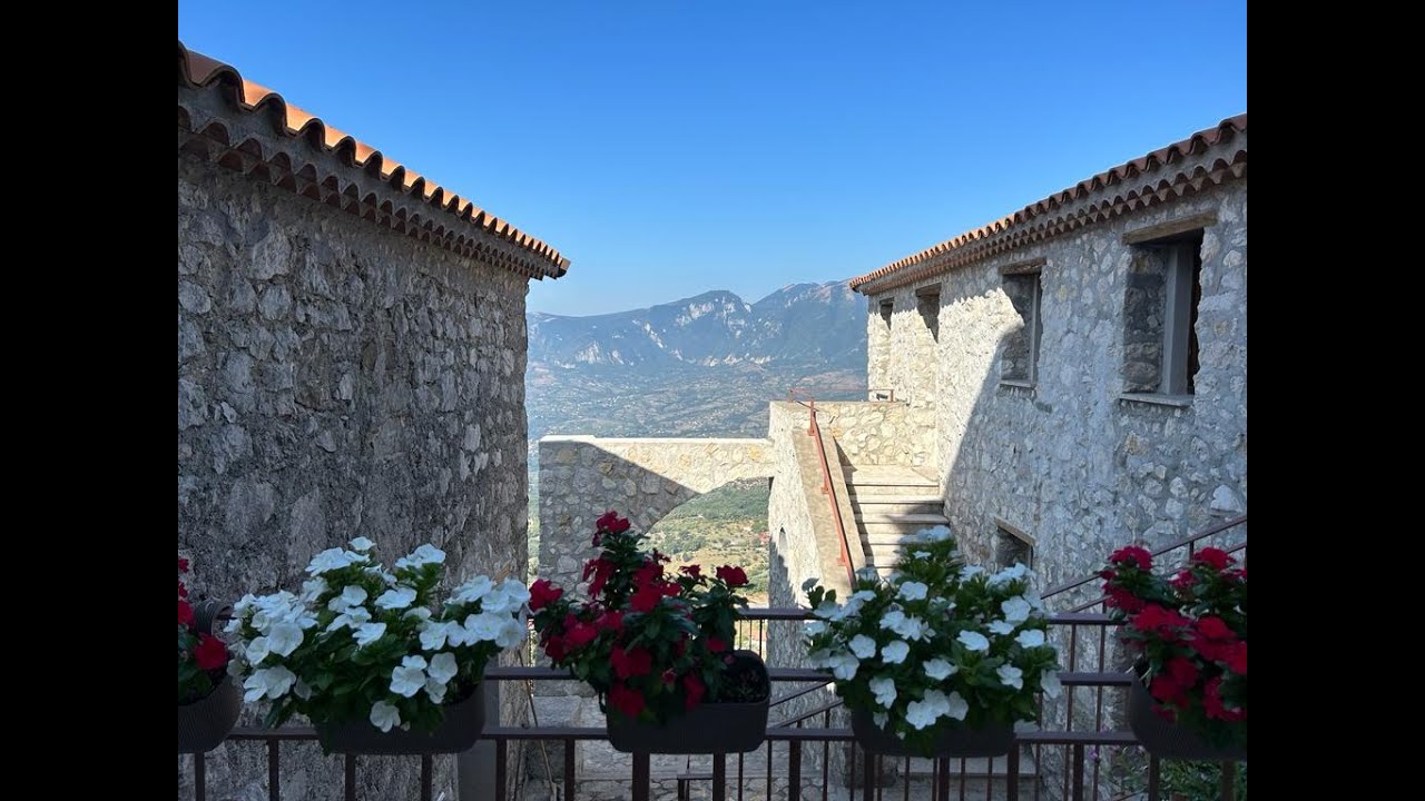IL BORGO DEI NORMANNI XI sec. - COLLIANO (SA)