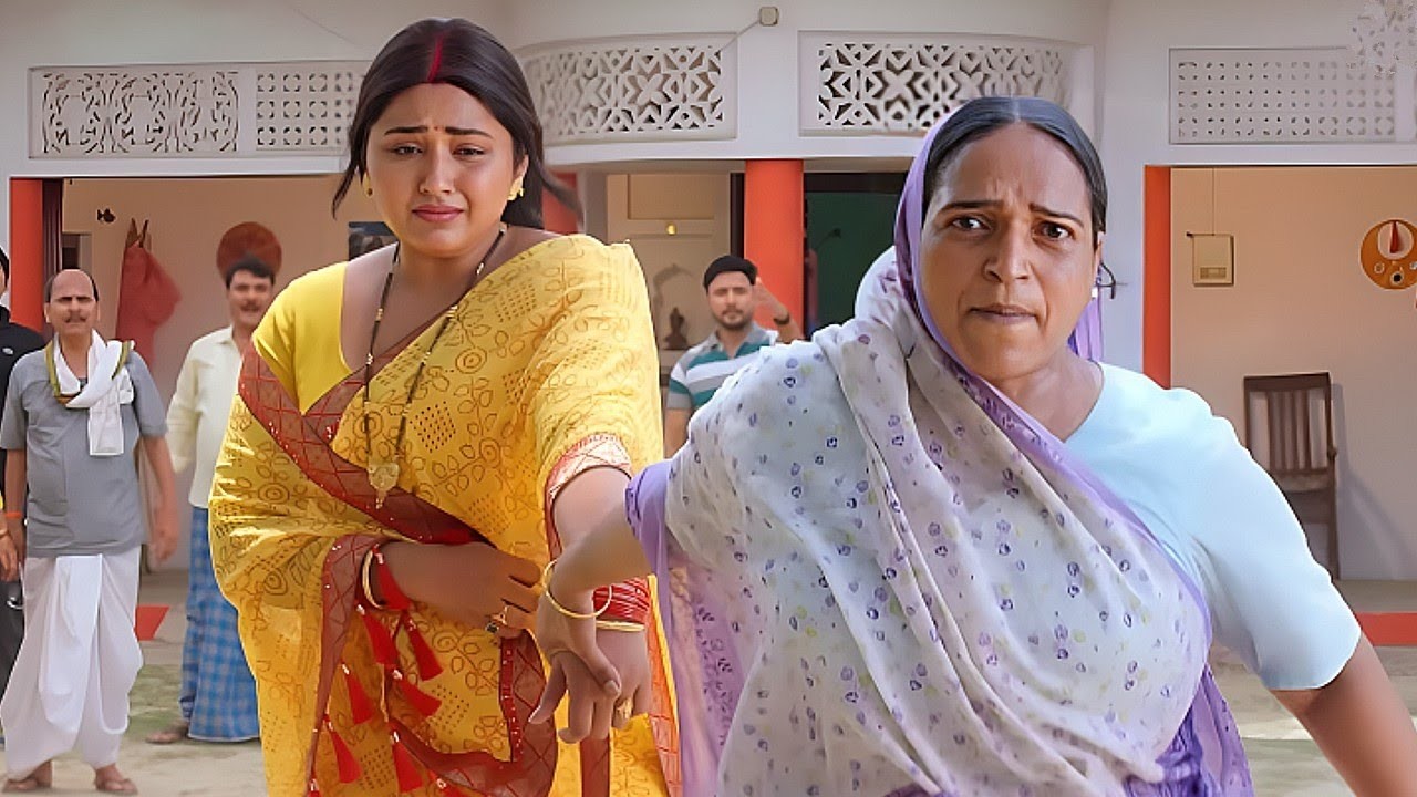 मेरी सास ने मुझे दहेज़ के लिए अपने घर से धक्के मार के निकाल दिया और मेरे घर वालो की भी बेज्जती की |