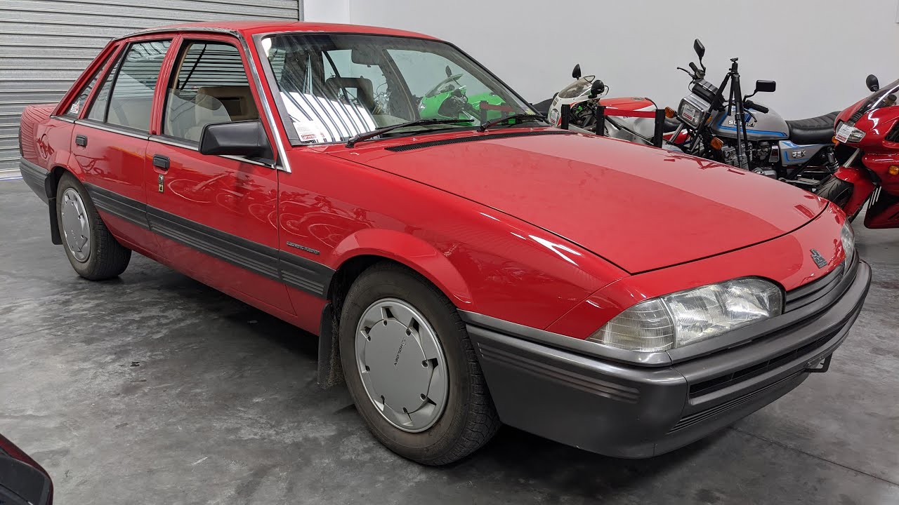 Holden Commodore VL Factory Turbo Manual 1987 года выпуска - Квинсленд - Октябрь, Классические ав...