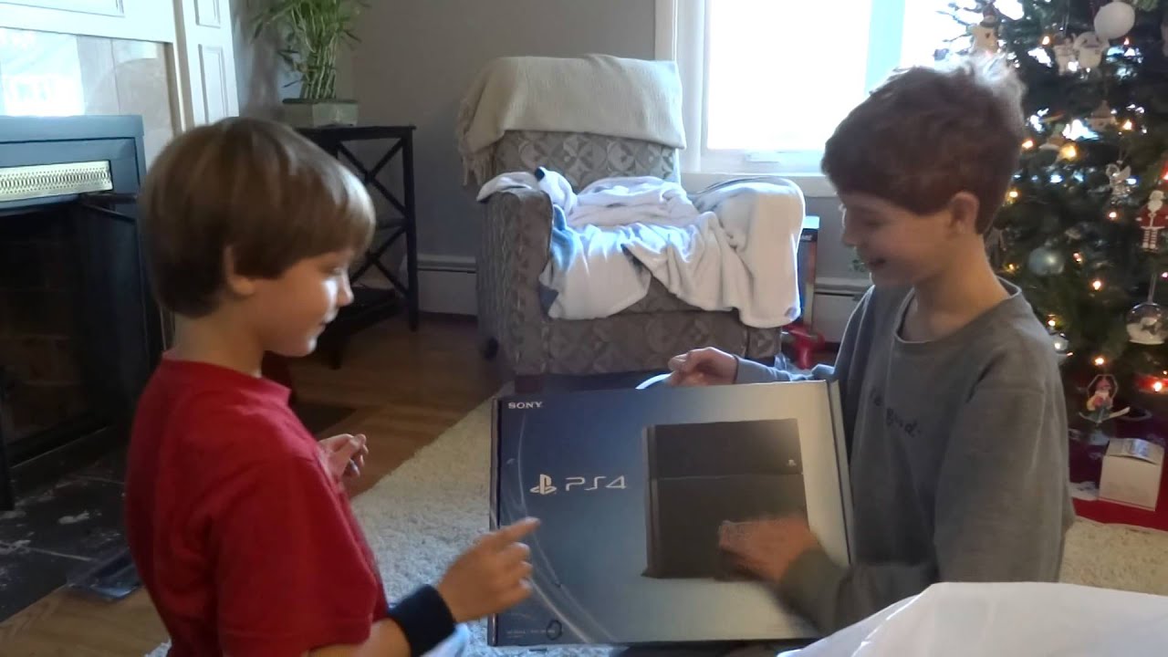 opening the ps4 Christmas 2013