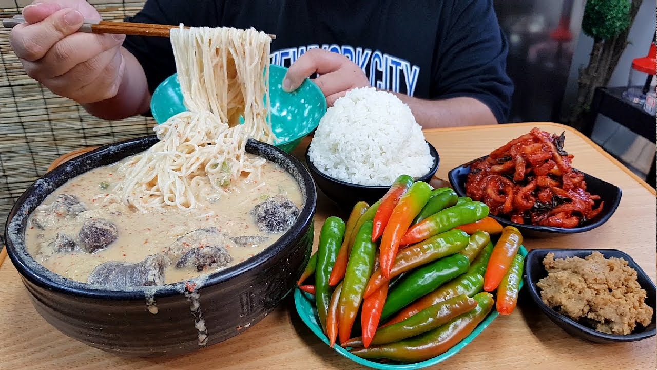 비지순대국+역대급땡초+무말랭이 맵고 뜨겁고 미치겠네 MUKBANG