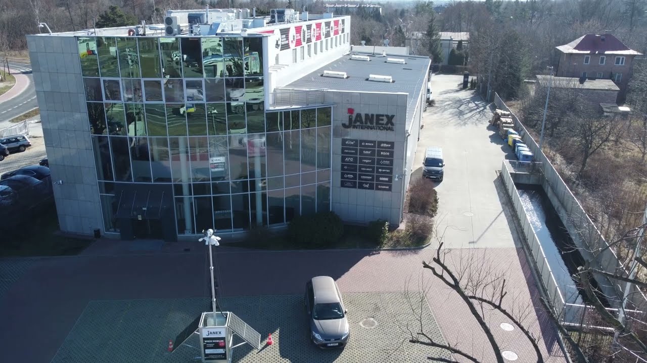 Mobilne wieże monitorujące Janex International