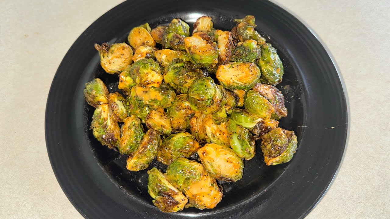 Crispy Brussels Sprouts with Sriracha Mayo in the Ninja Foodi