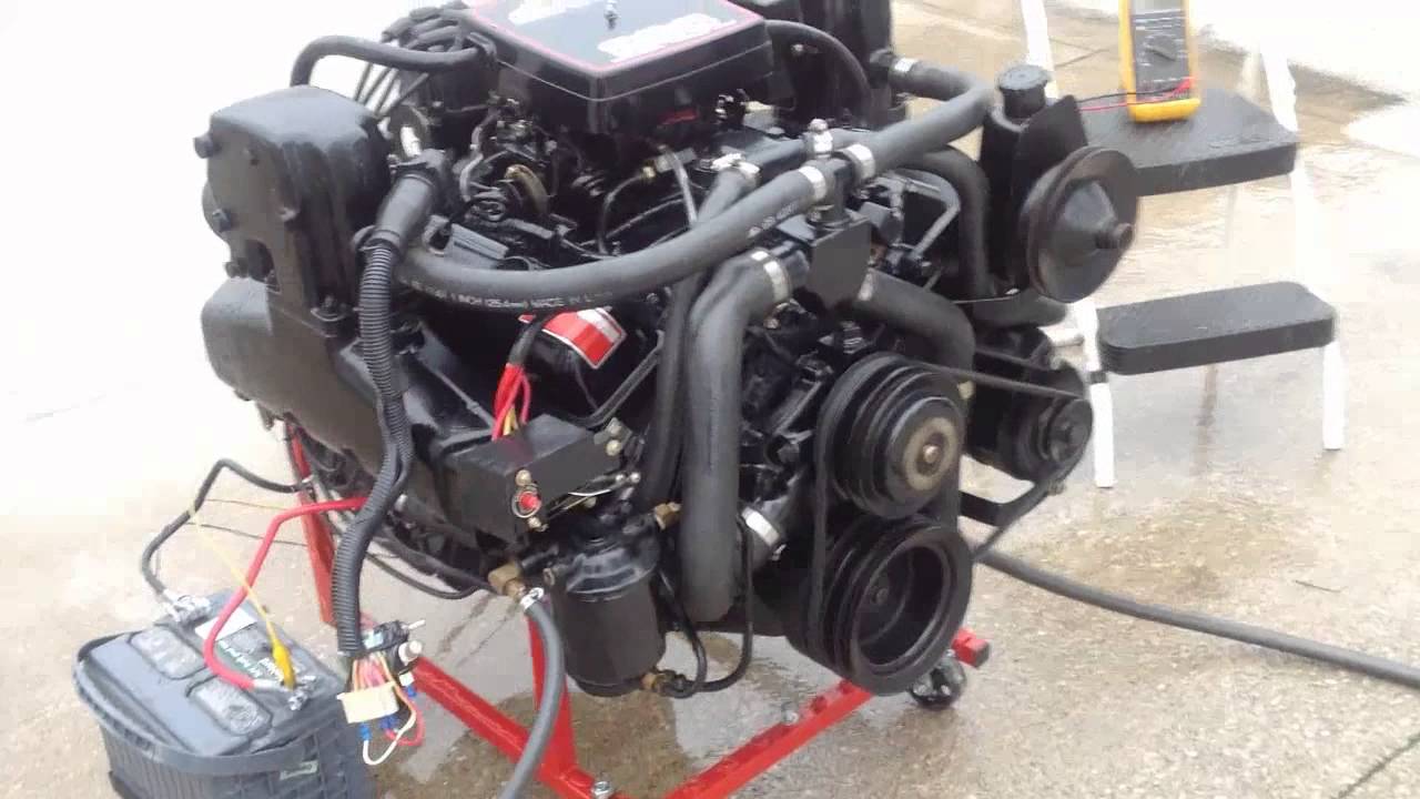 MerCruiser 350 Chevy V-8 Running On Test Stand