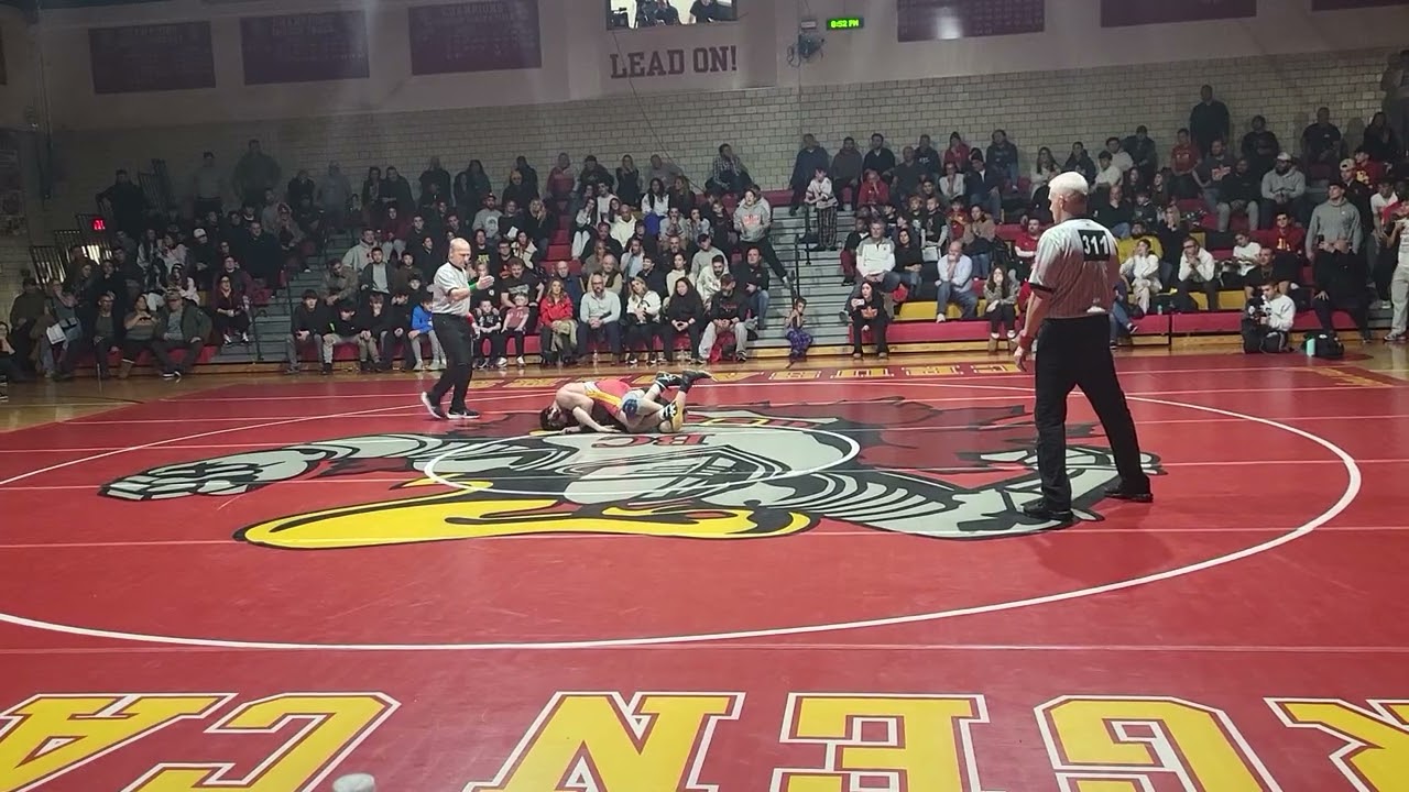 NJ Wrestling: Bergen Catholic's Lucas Reeves works into winning reversal in decisive bout