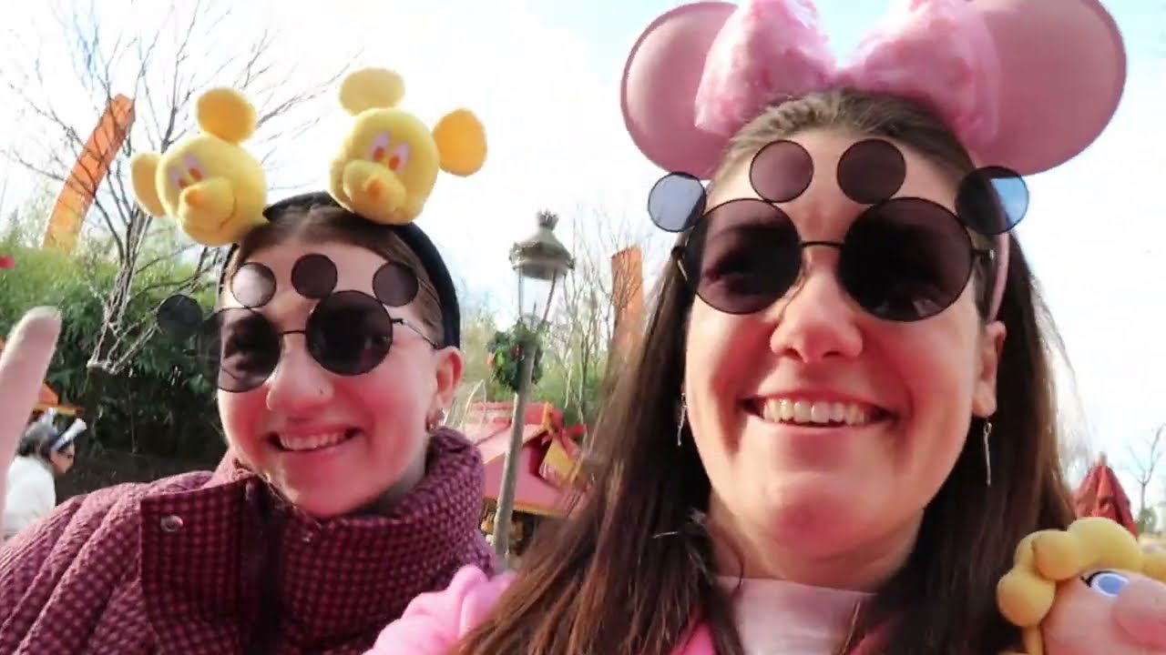 Disneyland Paris Girls Trip | Day 2 | Princess Meets | Solo Star Tours Ride | Pin Trading | Park Hop