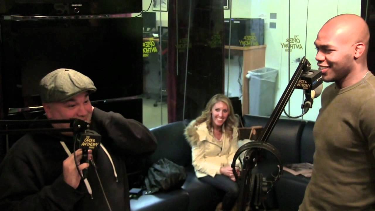 Jon Jones chokes OUT Bob Kelly - @OpieRadio