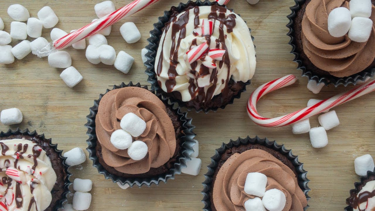 Hot Cocoa Christmas Cupcakes