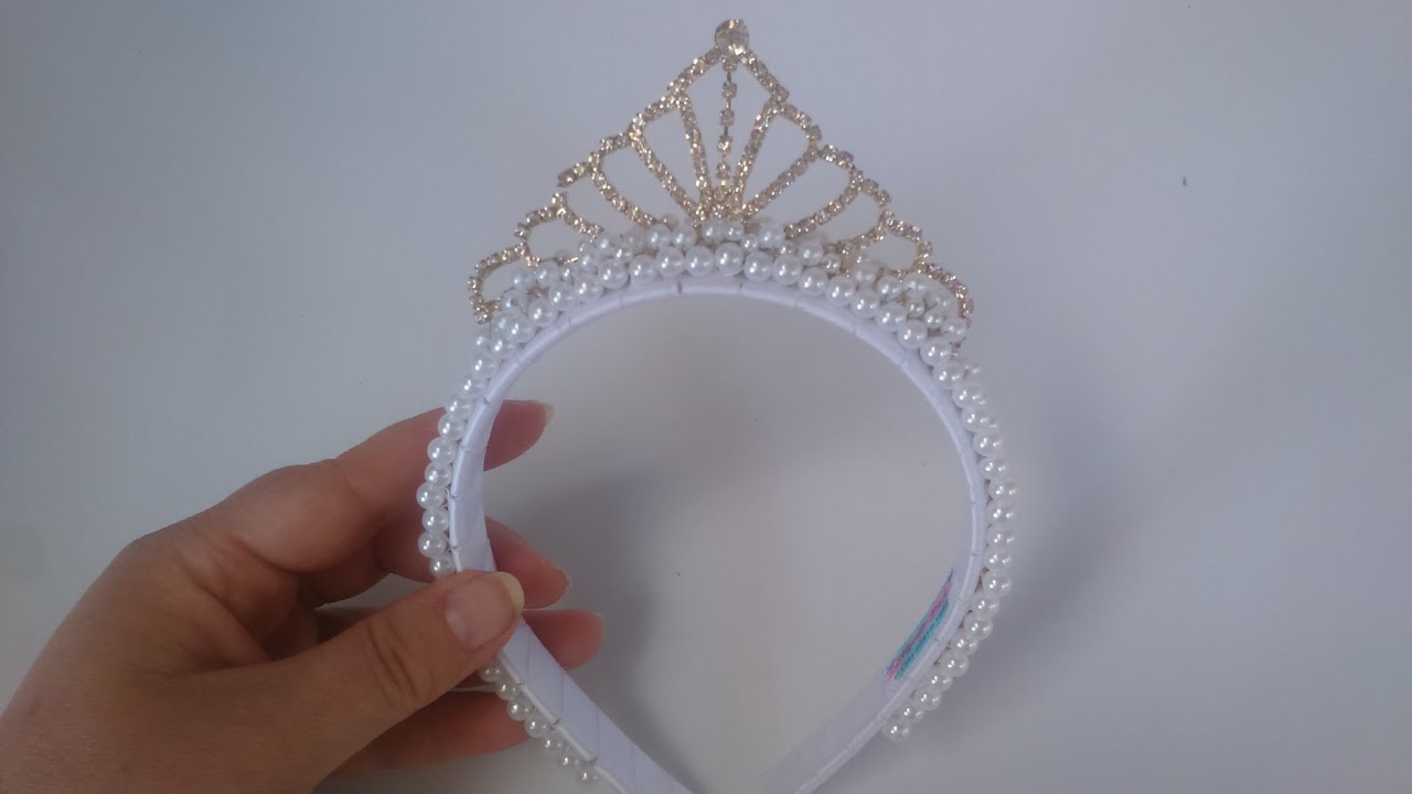Tiara de Luxo com pérolas e coroa em pé 👸