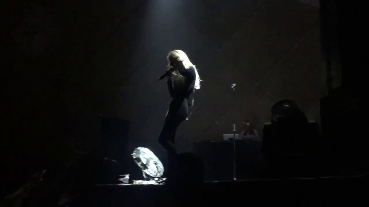 ionnalee; HARVEST (live @ São Paulo, Brazil 20180823)