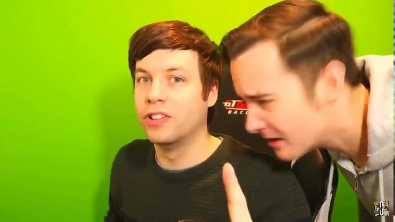 Twosync Chris WHAT A NOB HEAD