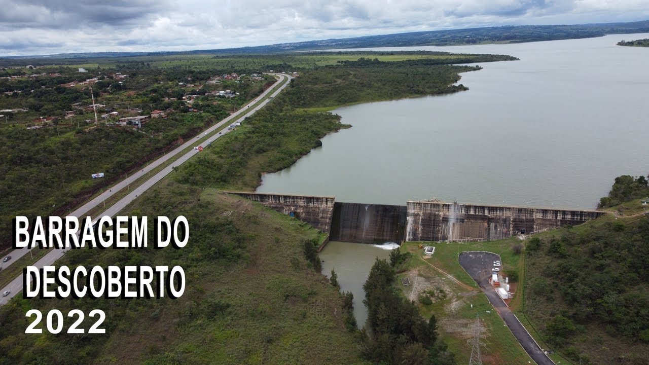 Drone sobrevoa barragem do descoberto