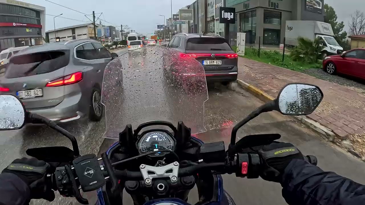 Stormy Morning, Rush Hour Winter Ride