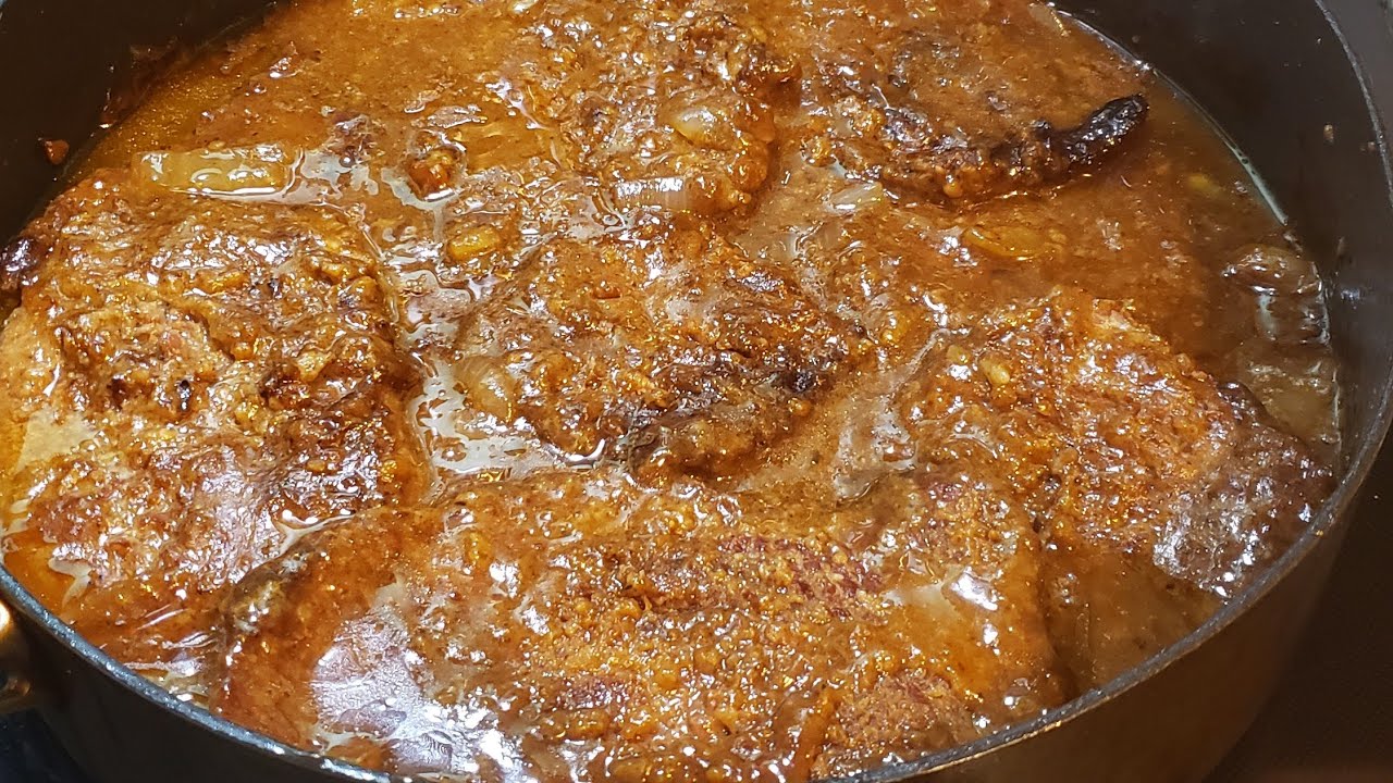 Smothered cubed steak