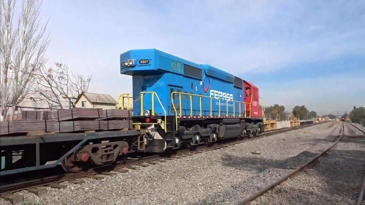 Trenes pasando por el sector de la futura estación Américo Vespucio (Melitren) | Cerrillos/Maipú