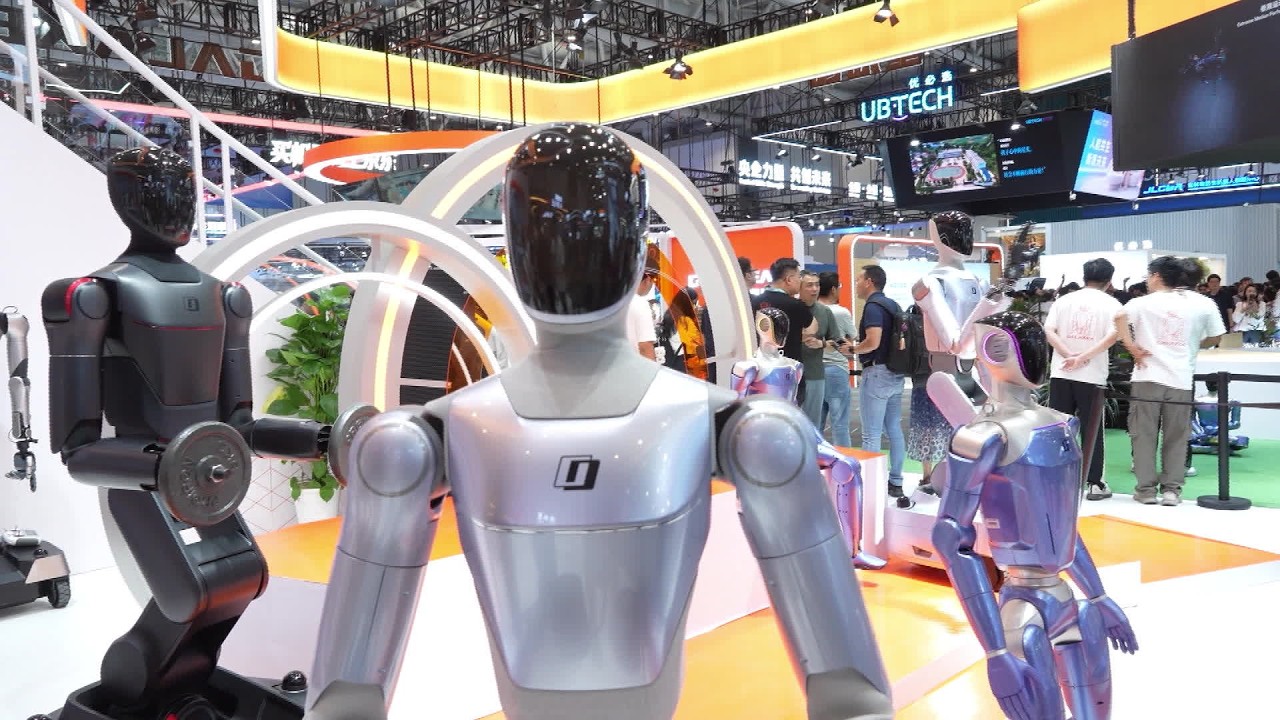 China Humanoid Robots Shift to Industrial Utility