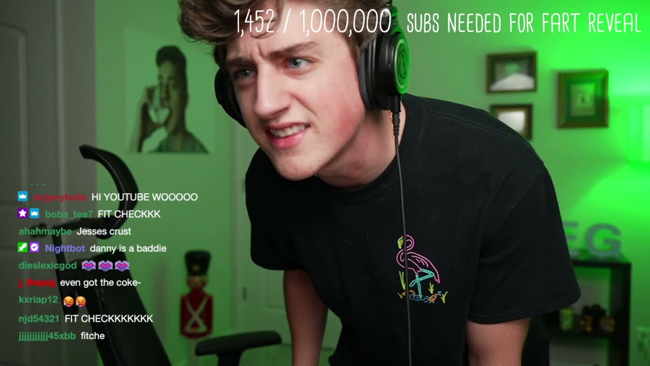 Danny Gonzalez Twitch stream 2021.03.24 - teaching kurtis conner how to play minecraft
