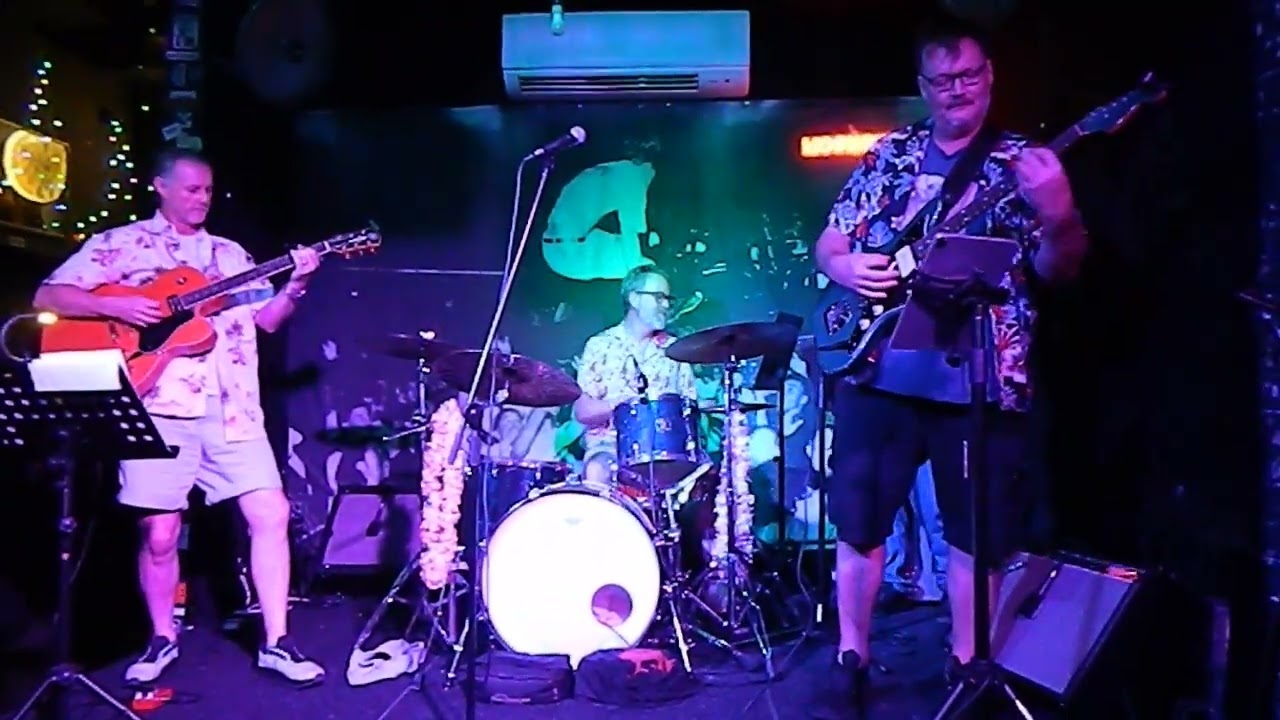 Papa Surf Echo Beach Live 22.02.2026