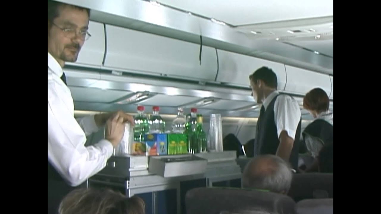 THE SIGHT & THE SOUND 3/7 : Malev TU-154 HA-LCV inflight documentary from Budapest to Moscow