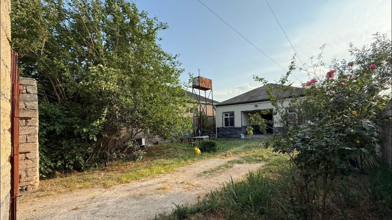 Zabratda evinde torpaqinda kup&ccedil;asi olan heyet evi satilir📲055-814-04-66 G&uuml;lnar