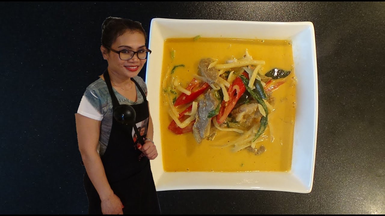 Rundvlees met Thaise rode curry en bamboe, Video #36 Thais eten in Nederland met Soepie.