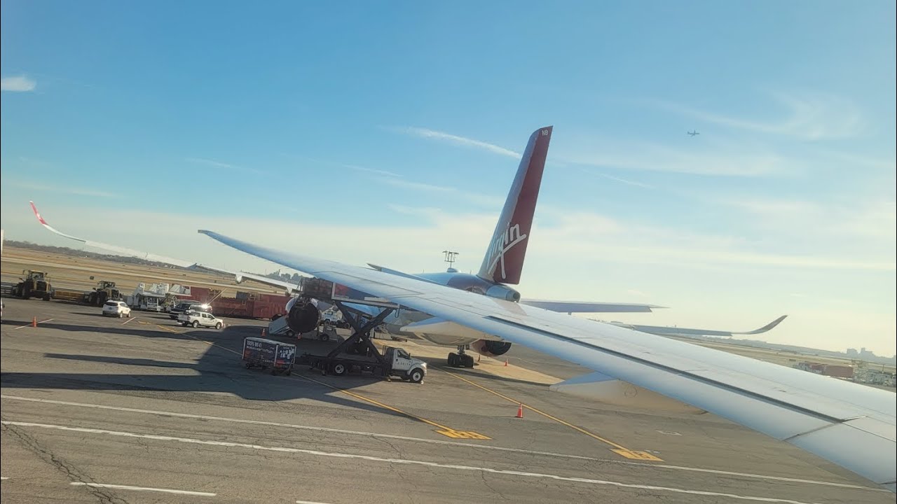 TAKING OFF AT JFK  INTERNATIONAL AIRPORT, NEWYORK 🇺🇸