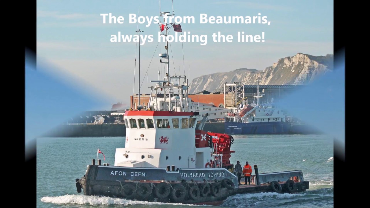 Holyhead Towing at work around the port.
