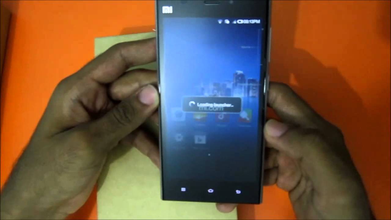 Xiaomi Mi3 (Snapdragon 800) Quick Unoxing and Hands On (India flipkart)