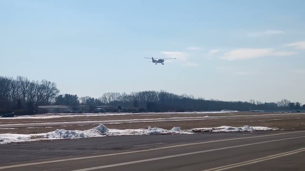 Private Airplanes Take-Off at Doylestown Airport (DYL)
