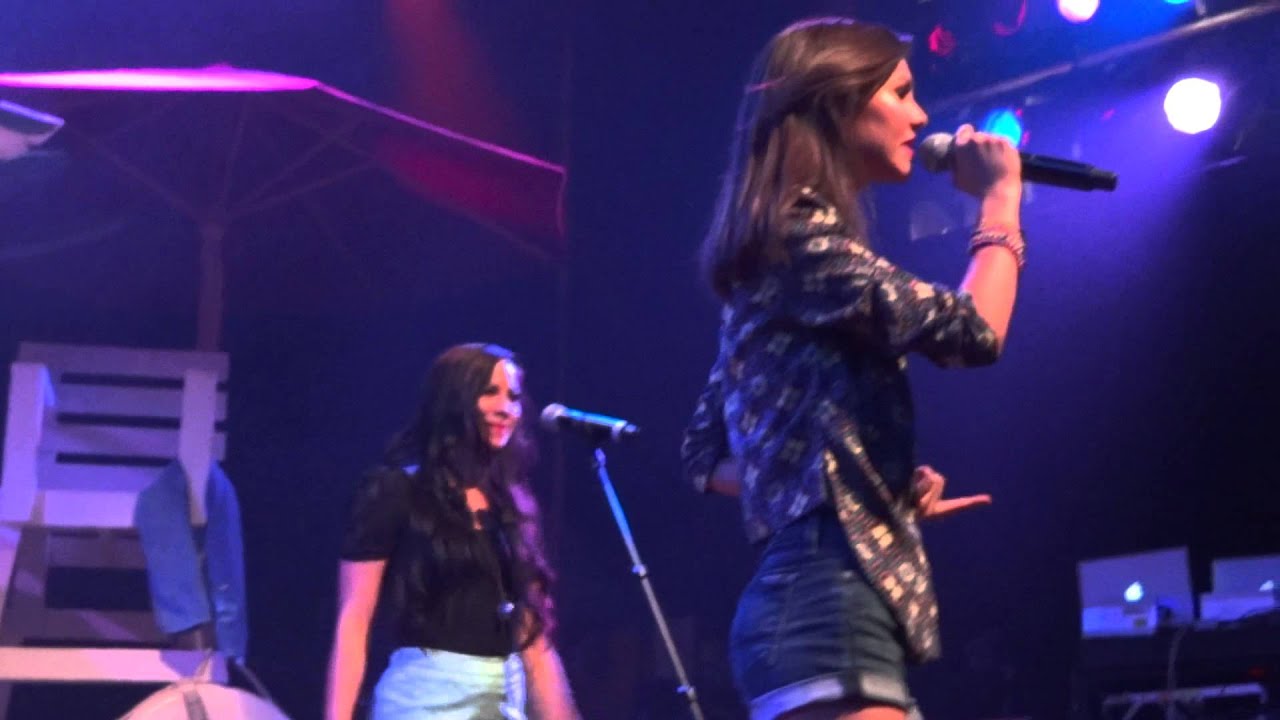 Victoria Justice - Freak the Freak Out