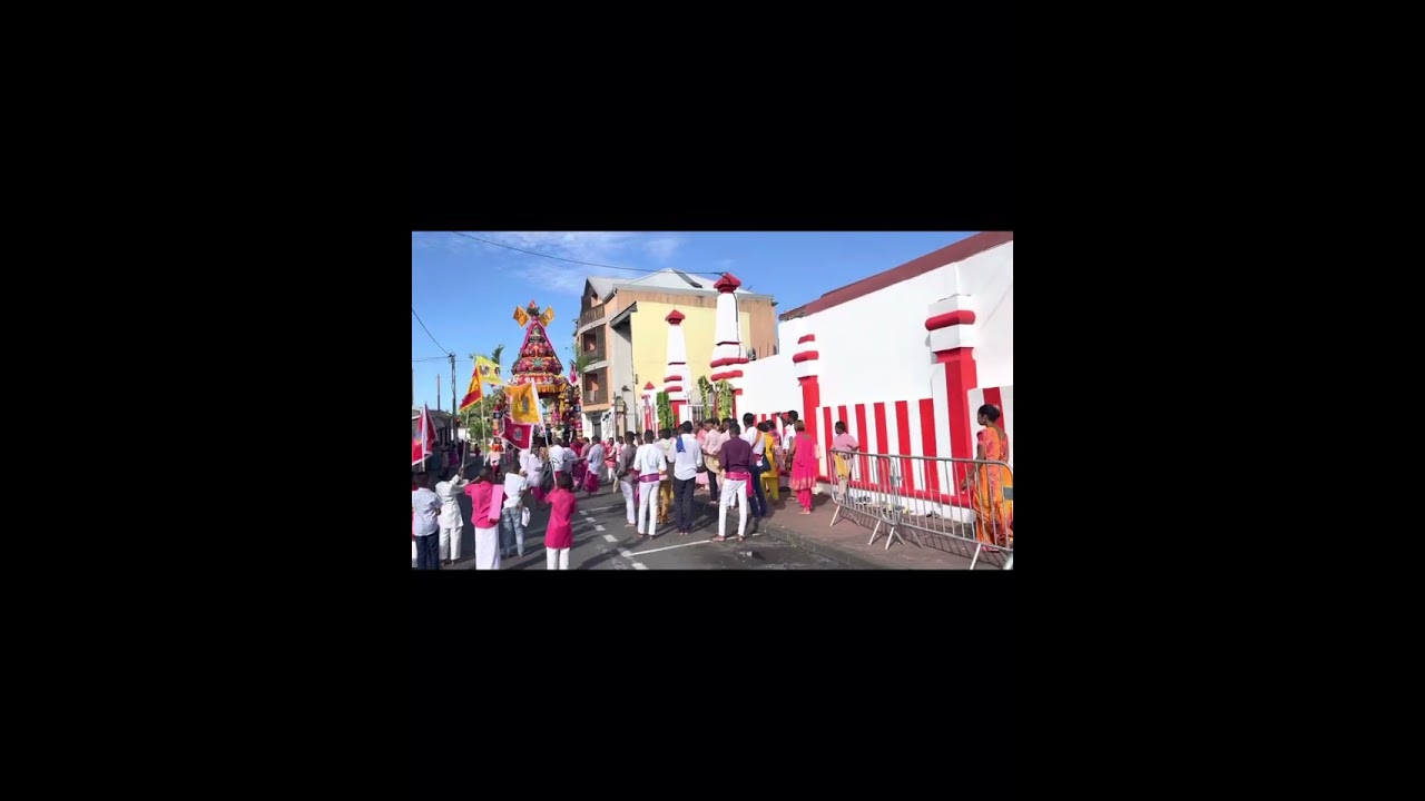 Sortie chariot du grand temple de Saint-Louis pour MURUGA samedi 4 février 2023 CAVADEE 2023