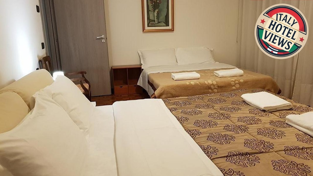 Rosa Garden B&B | Venice, Italy | Hotel Review 🏩