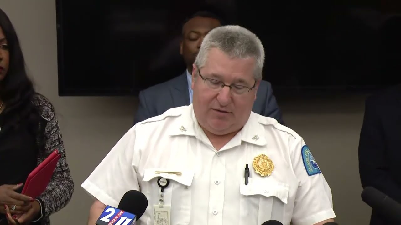 Police give update on St. Louis school shooting