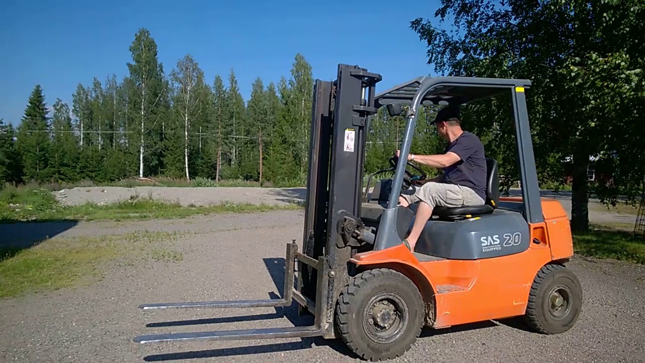 Toyota 20 SAS vm.2000 esittely