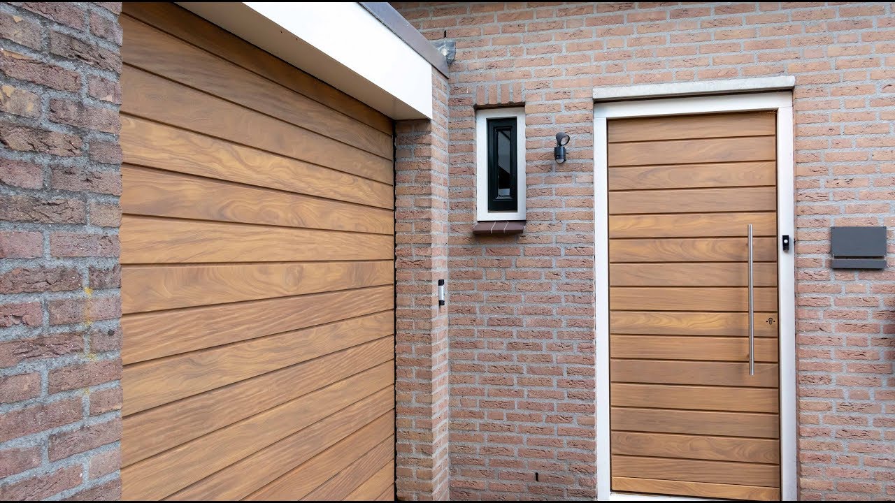 Houten Voordeur en Houten Garagedeur | Different Doors