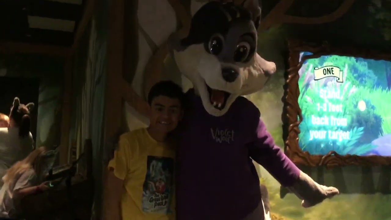 Meeting Violet the Wolf
