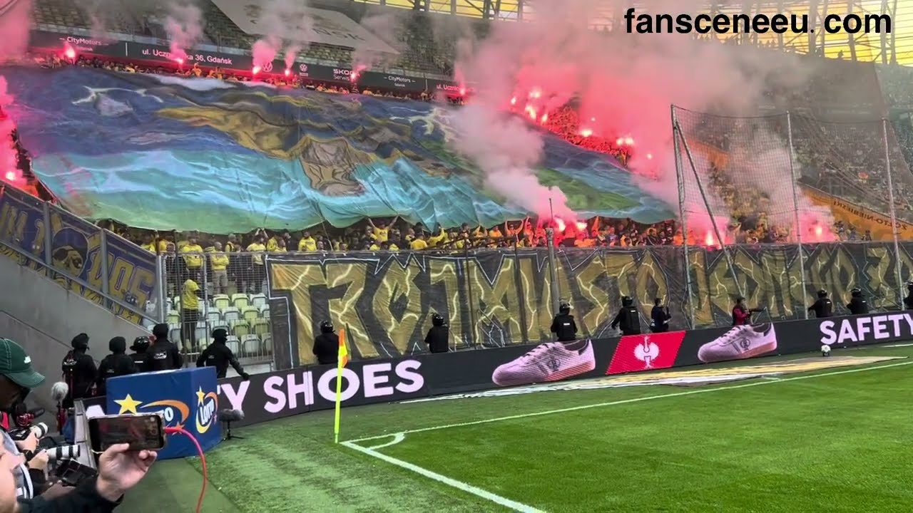 Lechia Gdańsk - ARKA GDYNIA (24.08.2025) doping i oprawa