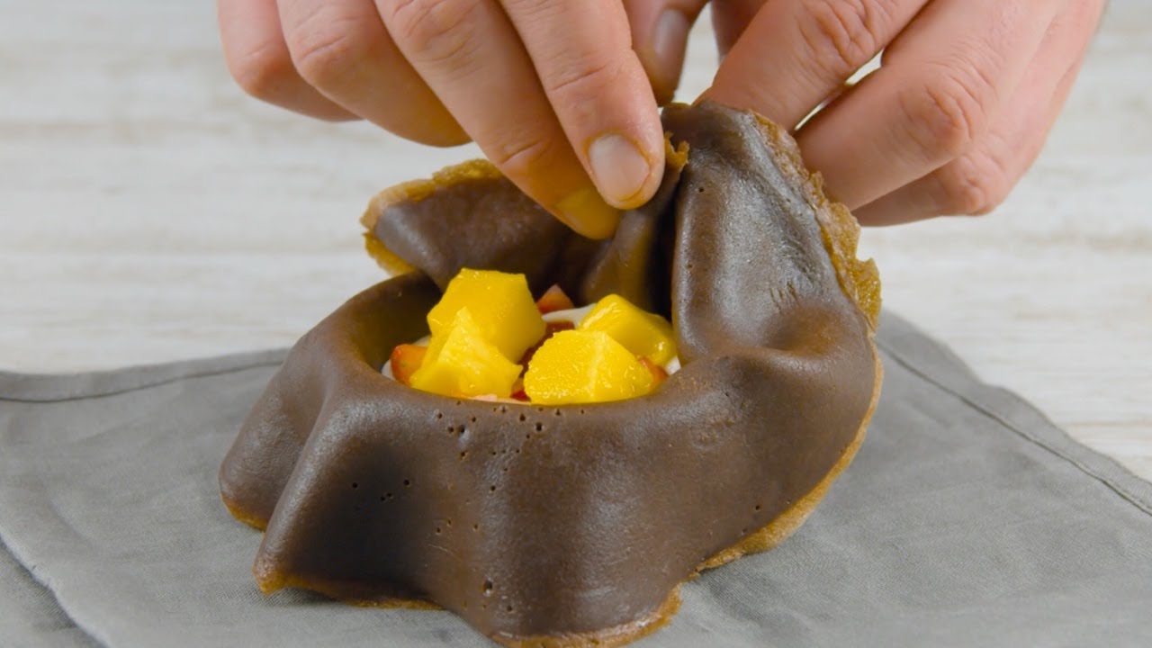¿Quién iba a pensar que era posible hacer algo así con masa de crepas? ¡Te quedarás boquiabierto!