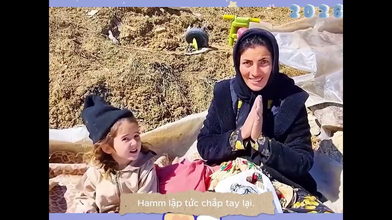 Mẹ con ngưòi du mục sống trong hang động trong mua đông lạnh giá