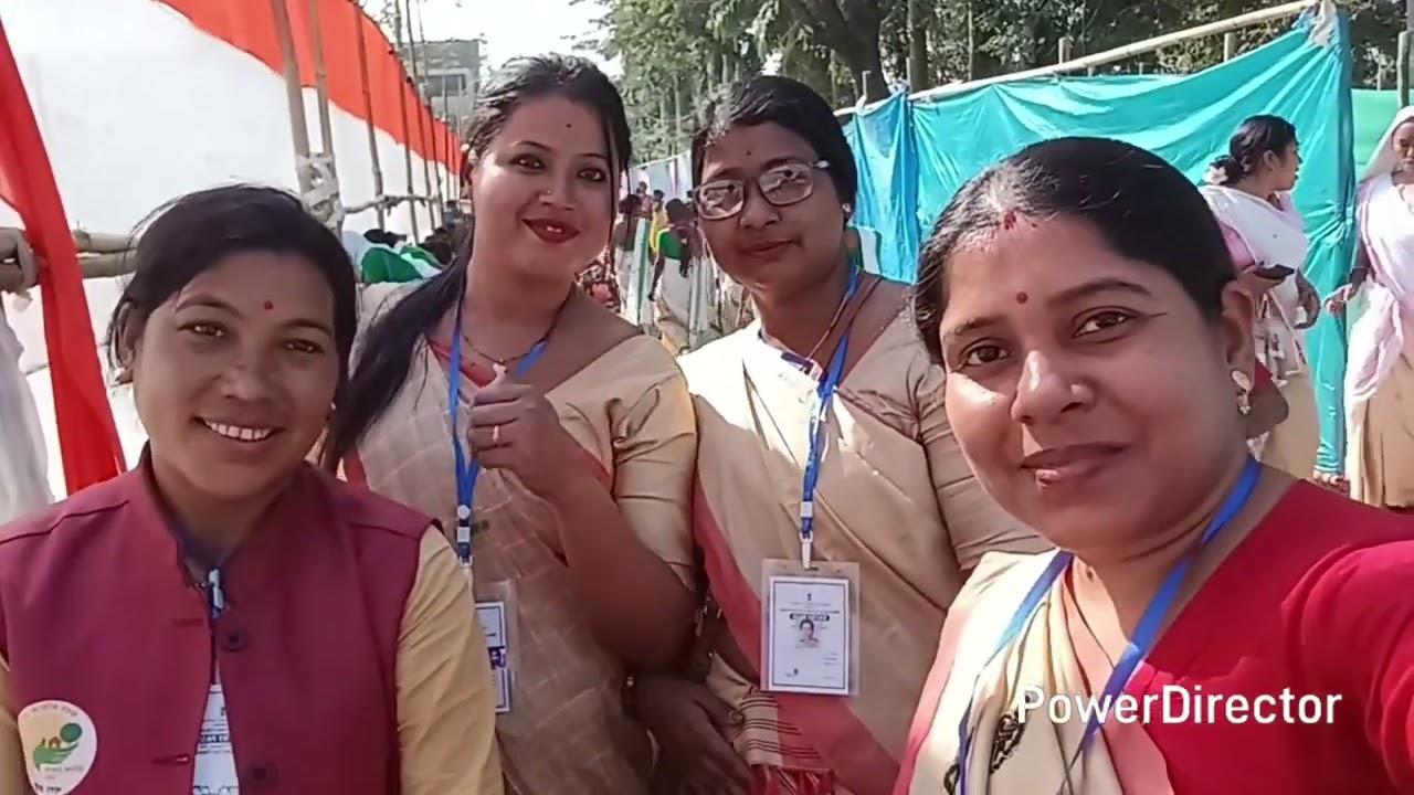 মূখ্যমন্ত্ৰী মহিলা উদ্দ্যমিতা আঁচনি কাৰ্যসূচীৰ কিছু দৃশ্য। সোণাৰি কলেজ ফিল্ডত 