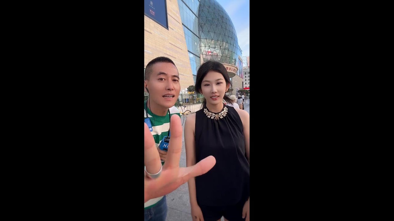 这老妹脑回路太快了