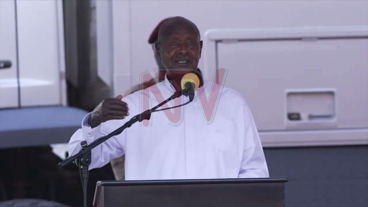 Pulezidenti Museveni akunze bannayuganda okugula ebyamaguzi ebikolebwa kuno