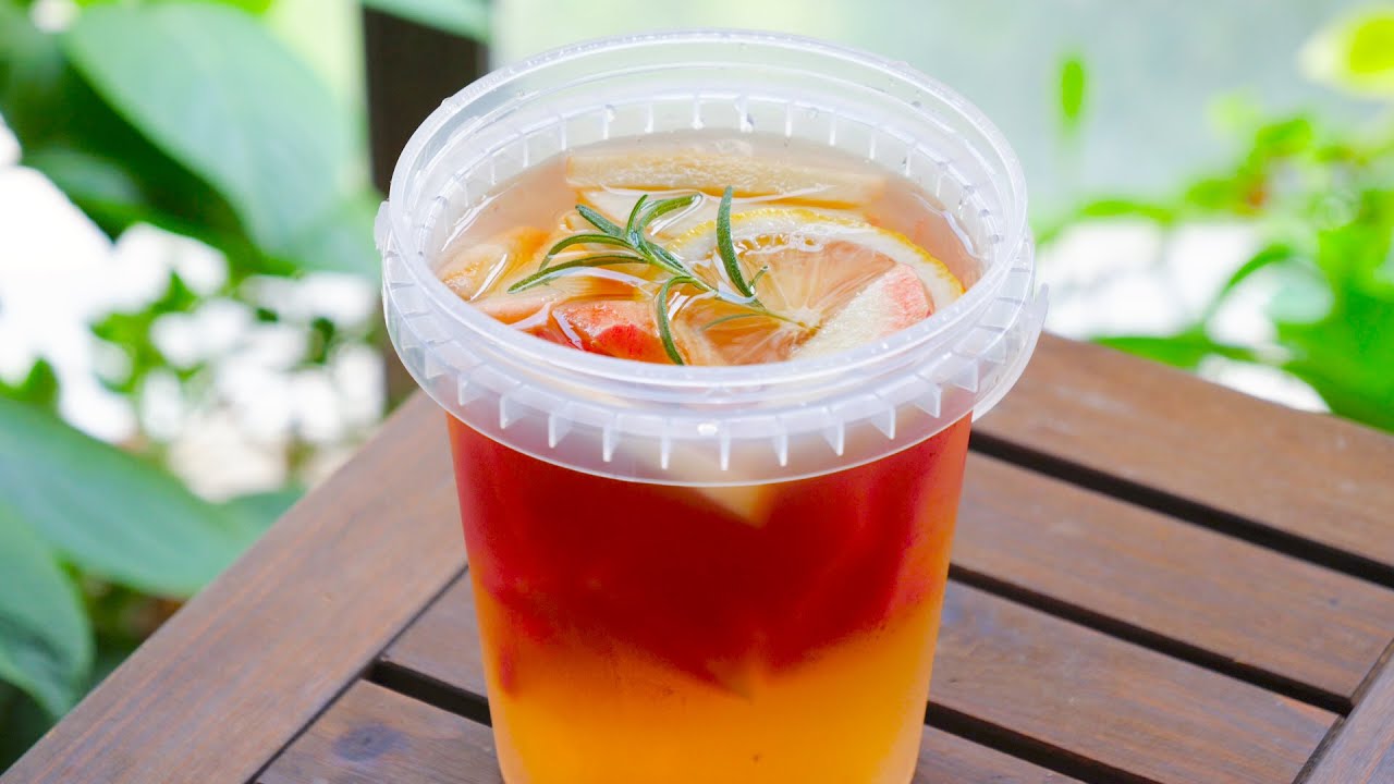 夏天太热，教你在家自制“乌龙桃桃冰果茶”，清凉解暑又好喝