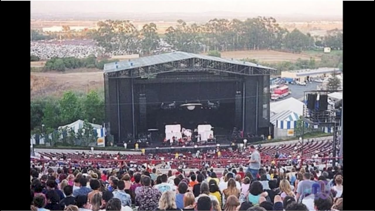 Irvine Meadows Amphitheater, Irvine, CA 1989 Report