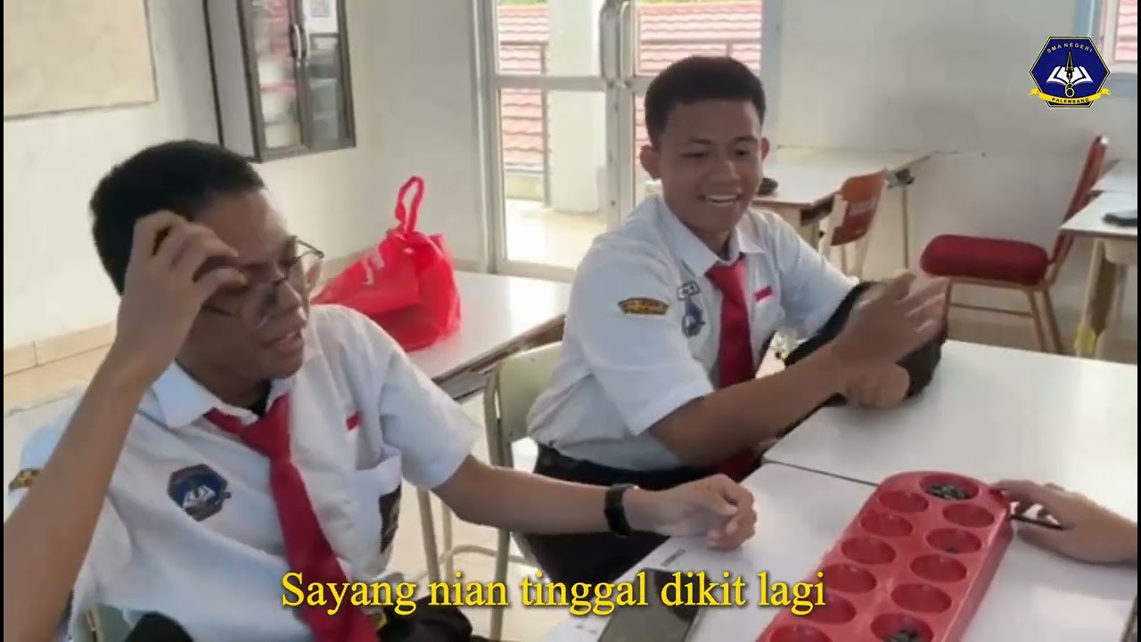 Bhinneka tunggal ika XI4  klpk 1