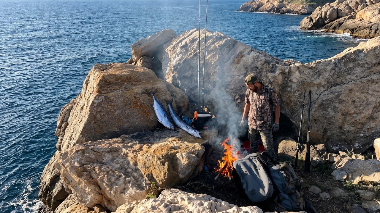 48 Hours of Solo Survival by the Sea… I Caught and Cooked a Bonito on Fire!
