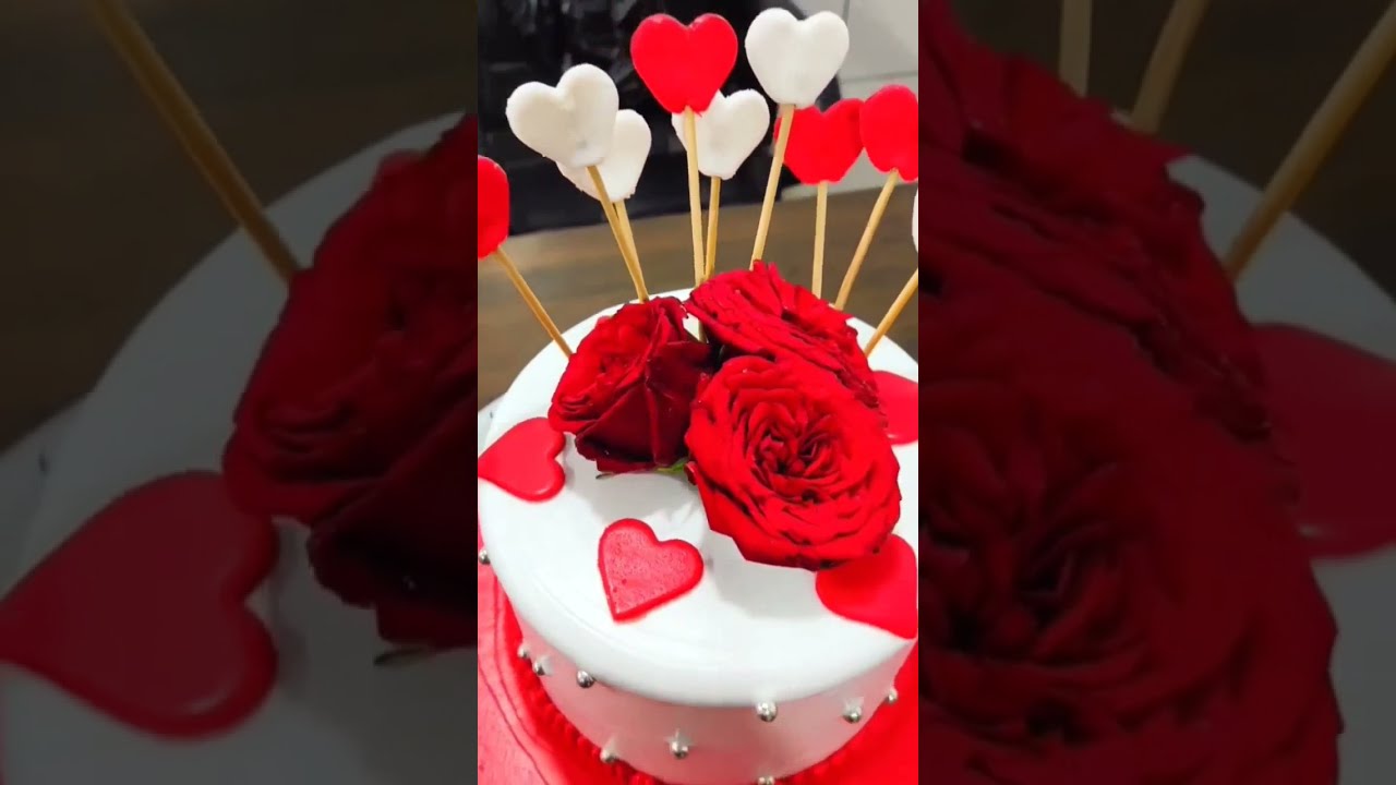 cake With natural rose/ chef Aamir / #chefaamir #cakes #youtube #cakestudio #trending #cakelover