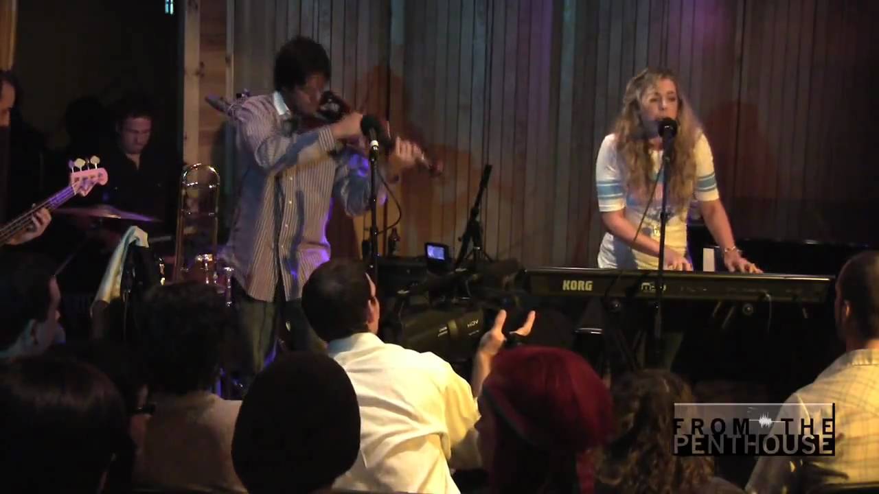 Rachel Platten - Nothing Ever Happens - Live at Tainted Blue Studios