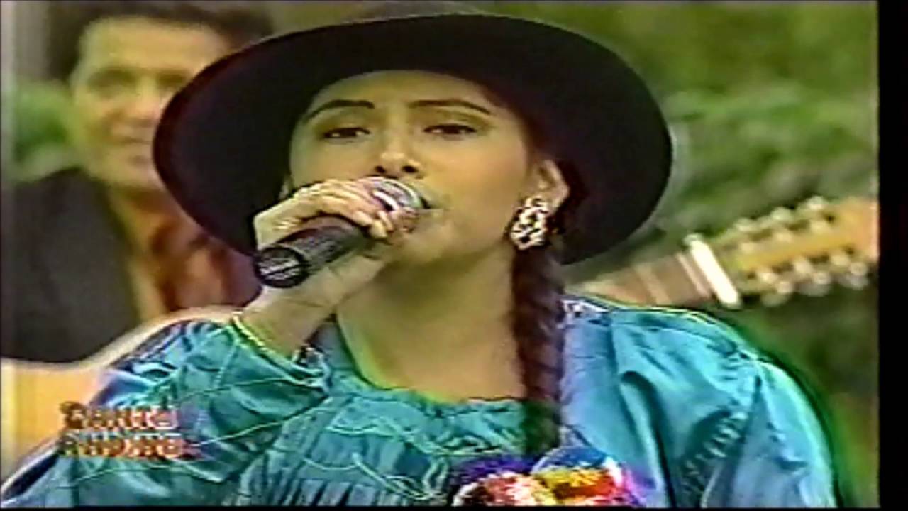 AGUA ROSADA huayno ANGELICA MARIA Peru