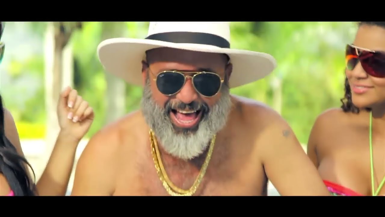 Me Gasto La Mia - Los Caballeros de la Cantina (Video Oficial)
